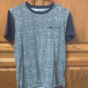 Hollister t-shirt